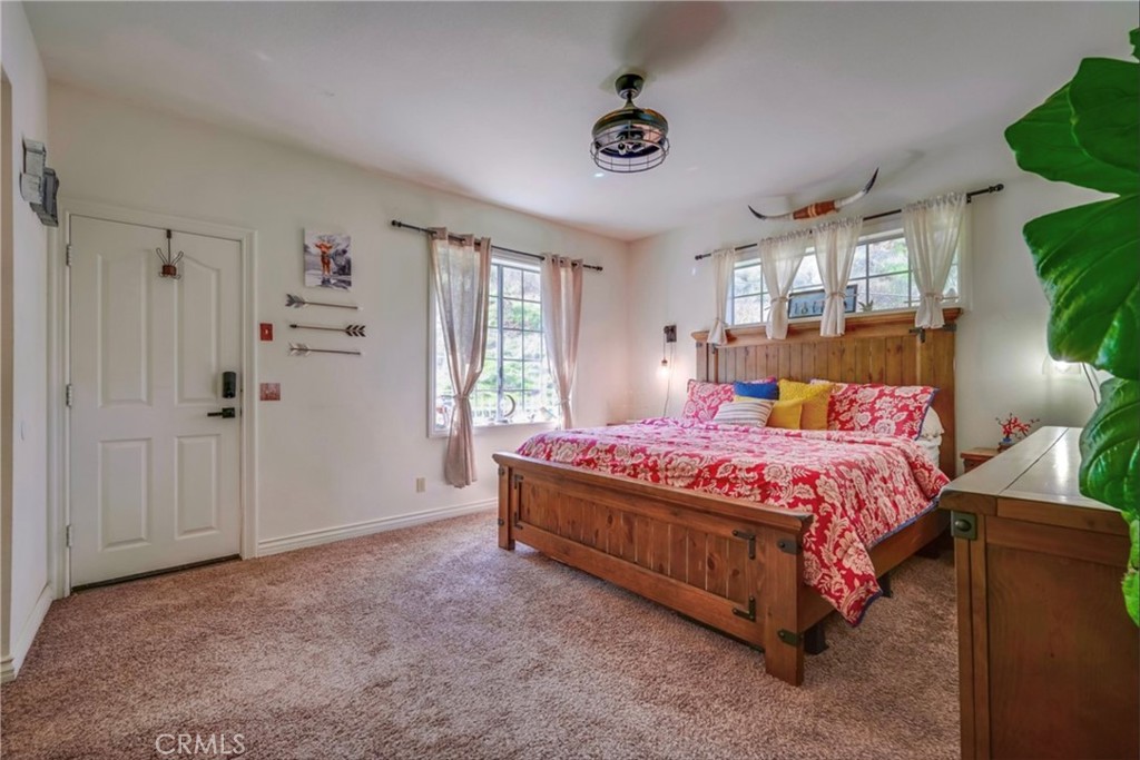 MLS #OC25055998 image #32