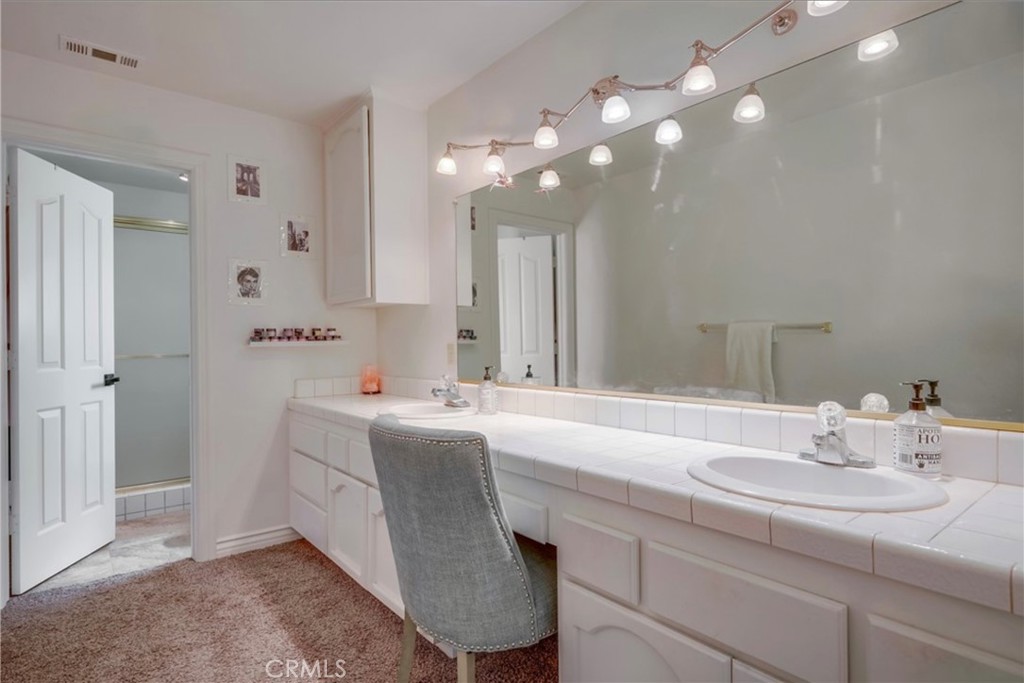 MLS #OC25055998 image #35