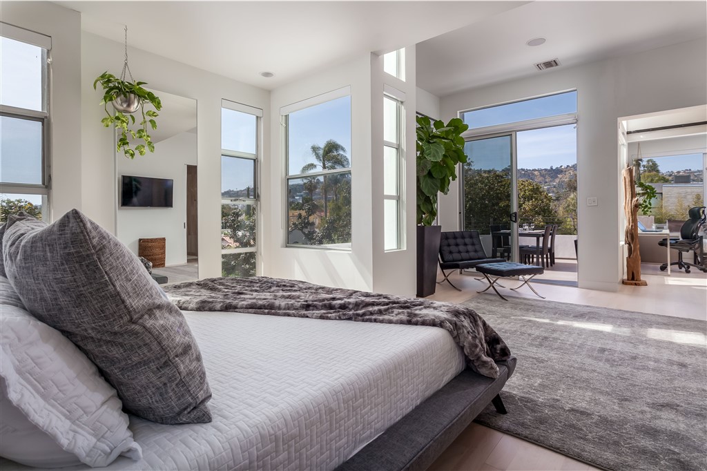 MLS #OC25057331 image #16