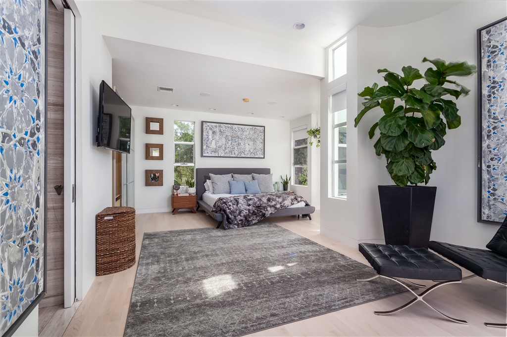 MLS #OC25057331 image #17