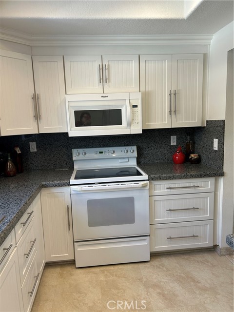 MLS #OC25057780 image #15