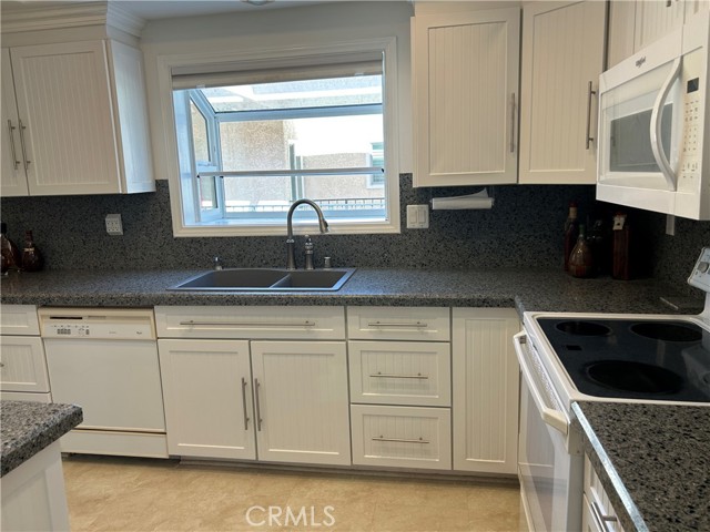 MLS #OC25057780 image #16