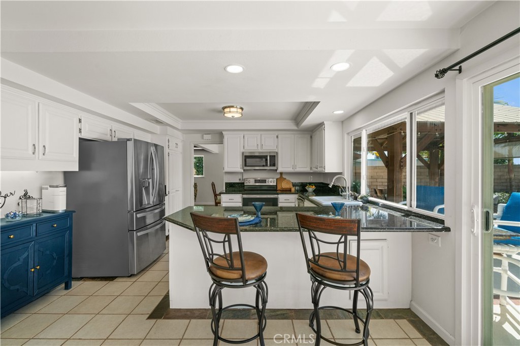 MLS #OC25058396 image #12