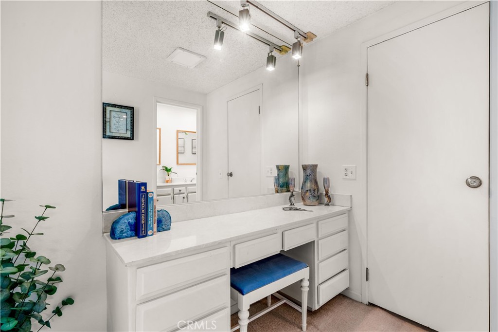 MLS #OC25058396 image #22