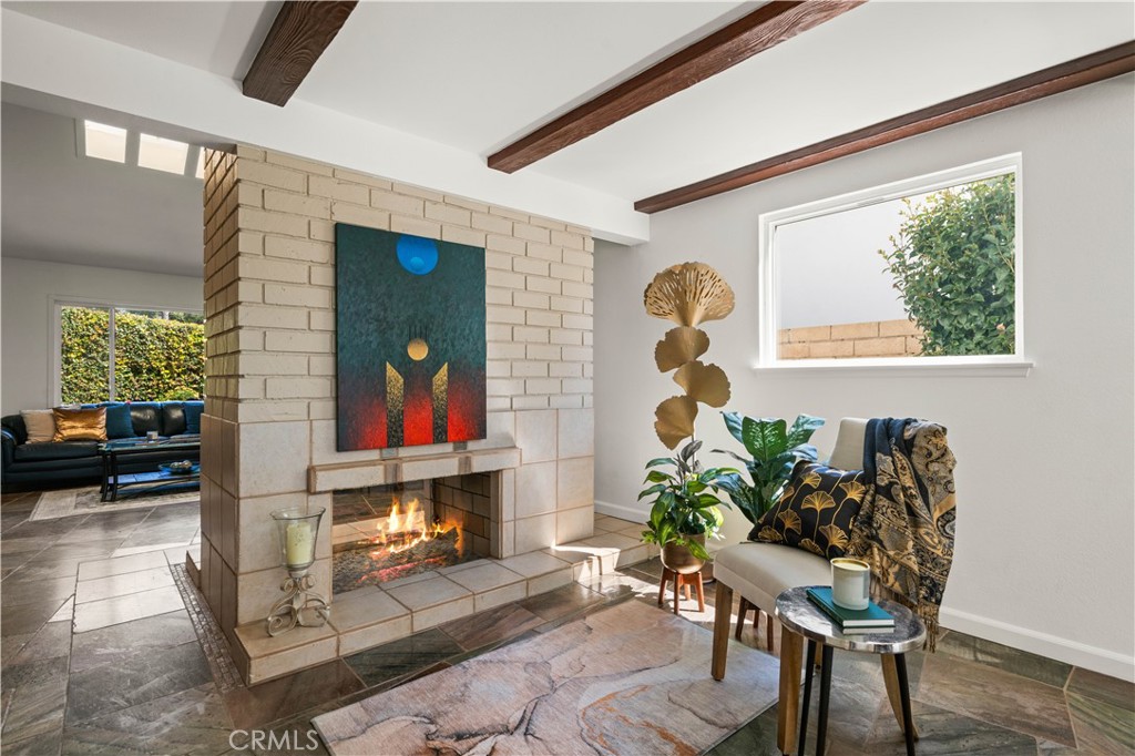 MLS #OC25058396 image #8