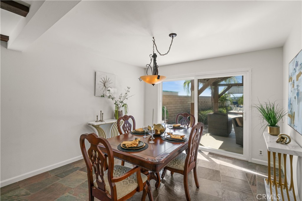 MLS #OC25058396 image #9