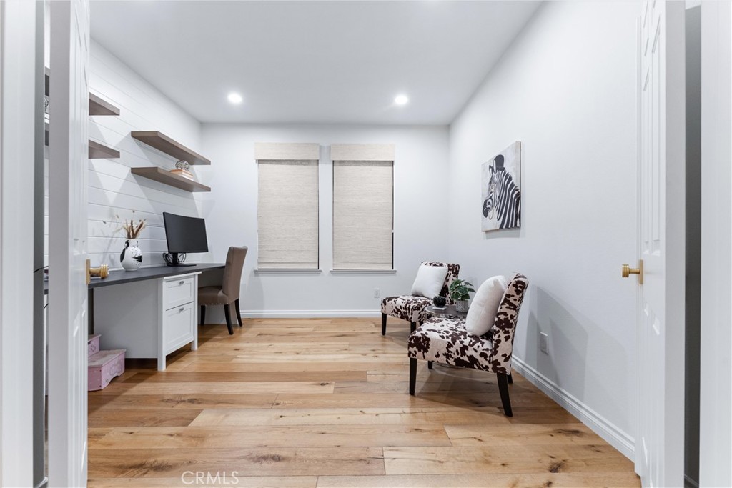 MLS #OC25058657 image #12