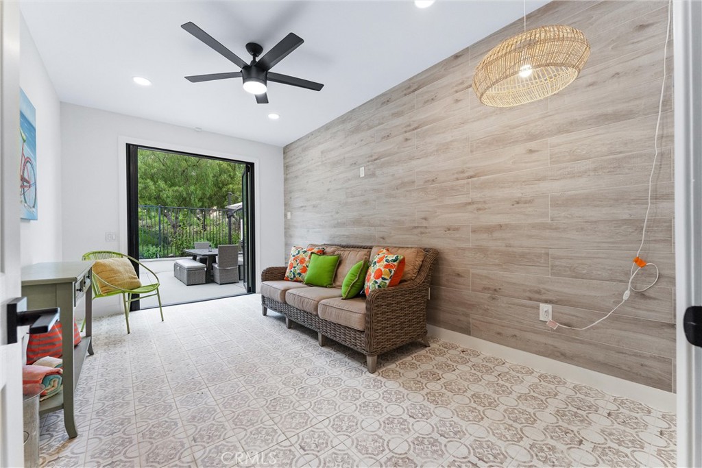 MLS #OC25058657 image #37