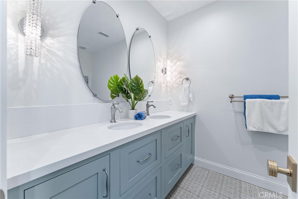 MLS #OC25058657 image #51