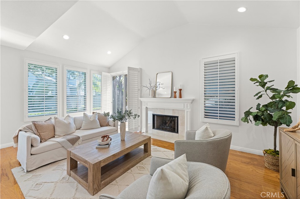 MLS #OC25059045 image #11