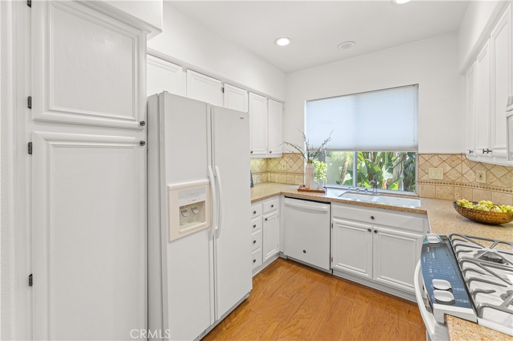 MLS #OC25059045 image #18