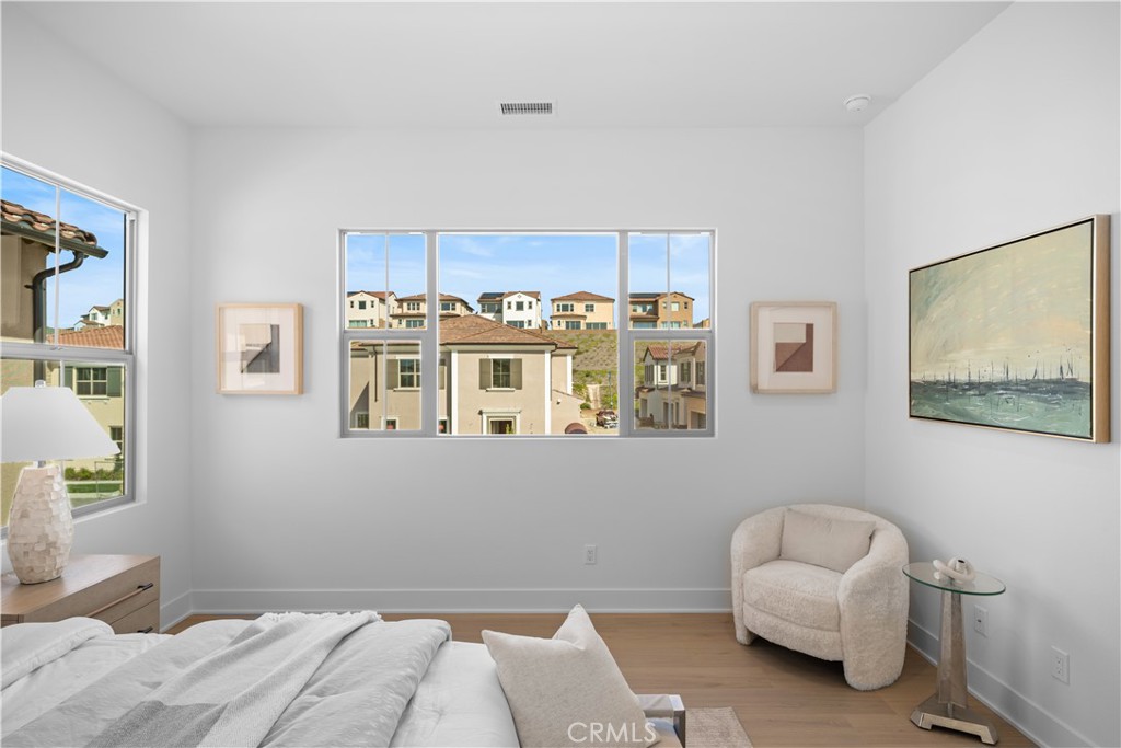 MLS #OC25059557 image #21