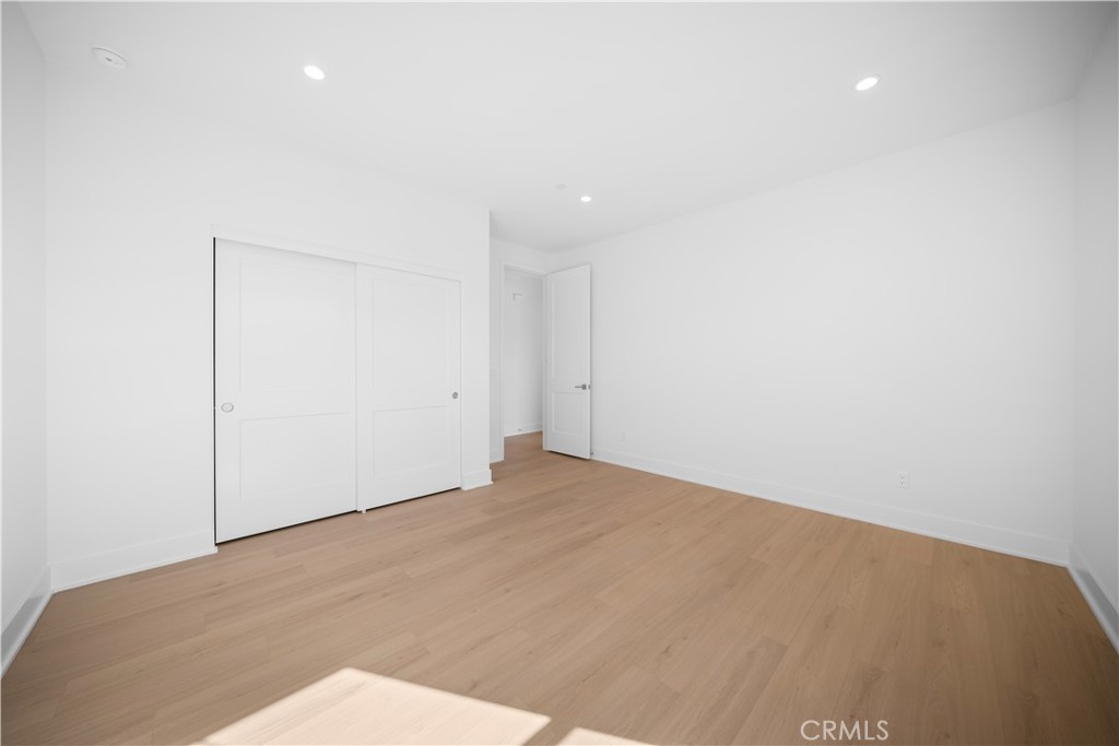 MLS #OC25059557 image #30