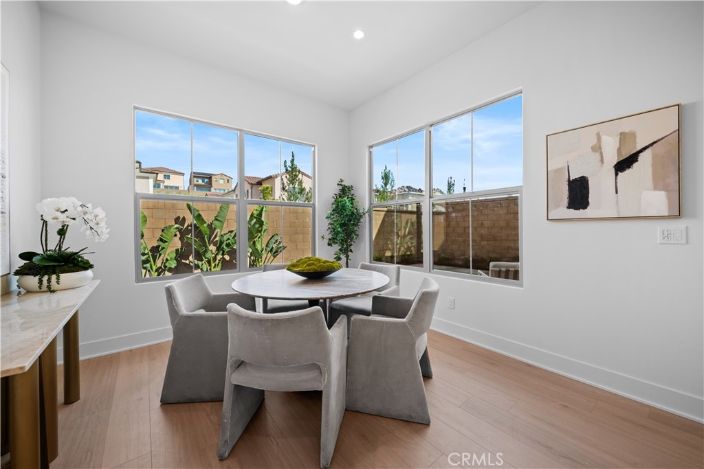 MLS #OC25059557 image #8