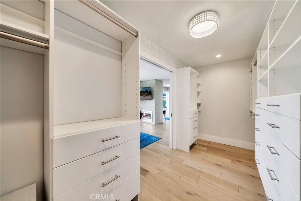 MLS #OC25060159 image #10