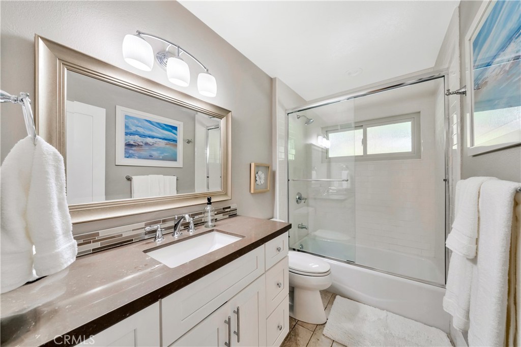 MLS #OC25060159 image #18