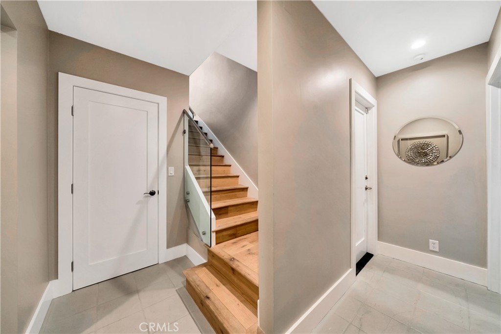 MLS #OC25060159 image #33