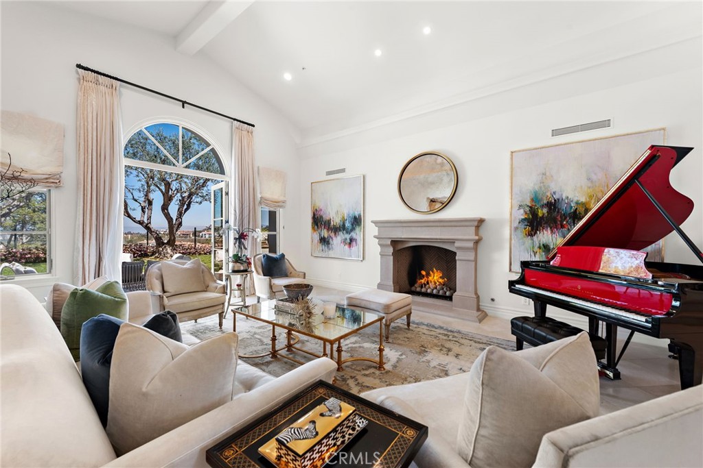 MLS #OC25060196 image #10