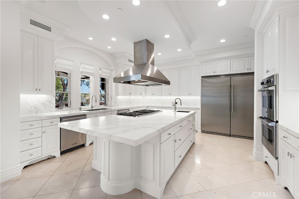 MLS #OC25060196 image #16