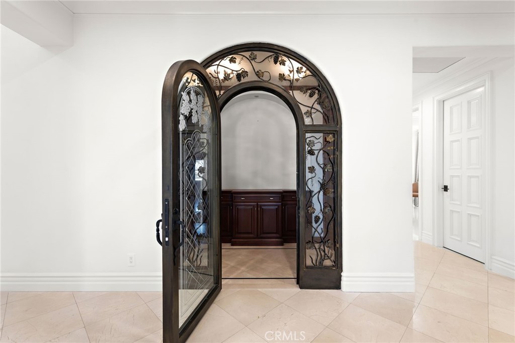 MLS #OC25060196 image #21