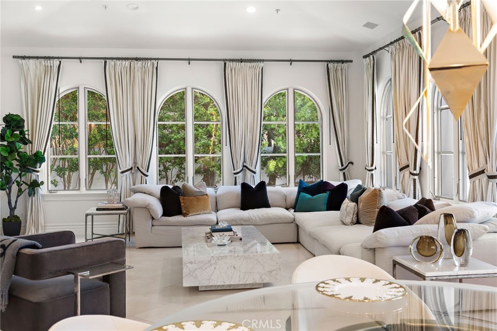 MLS #OC25060196 image #24