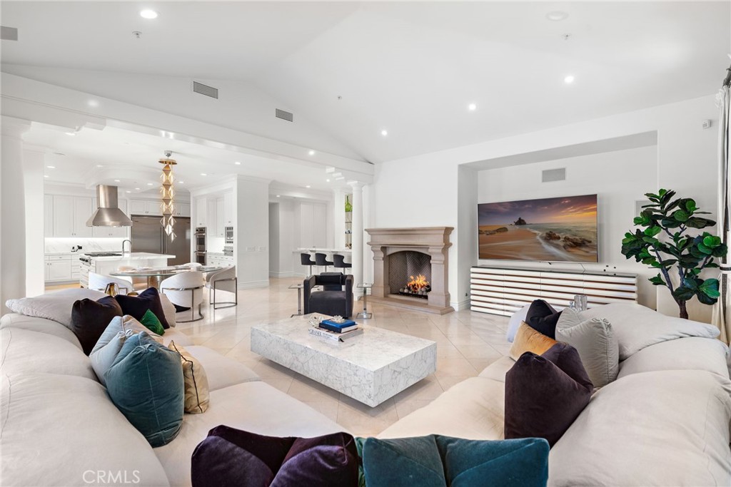 MLS #OC25060196 image #26