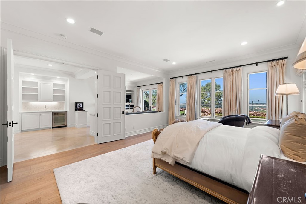 MLS #OC25060196 image #31