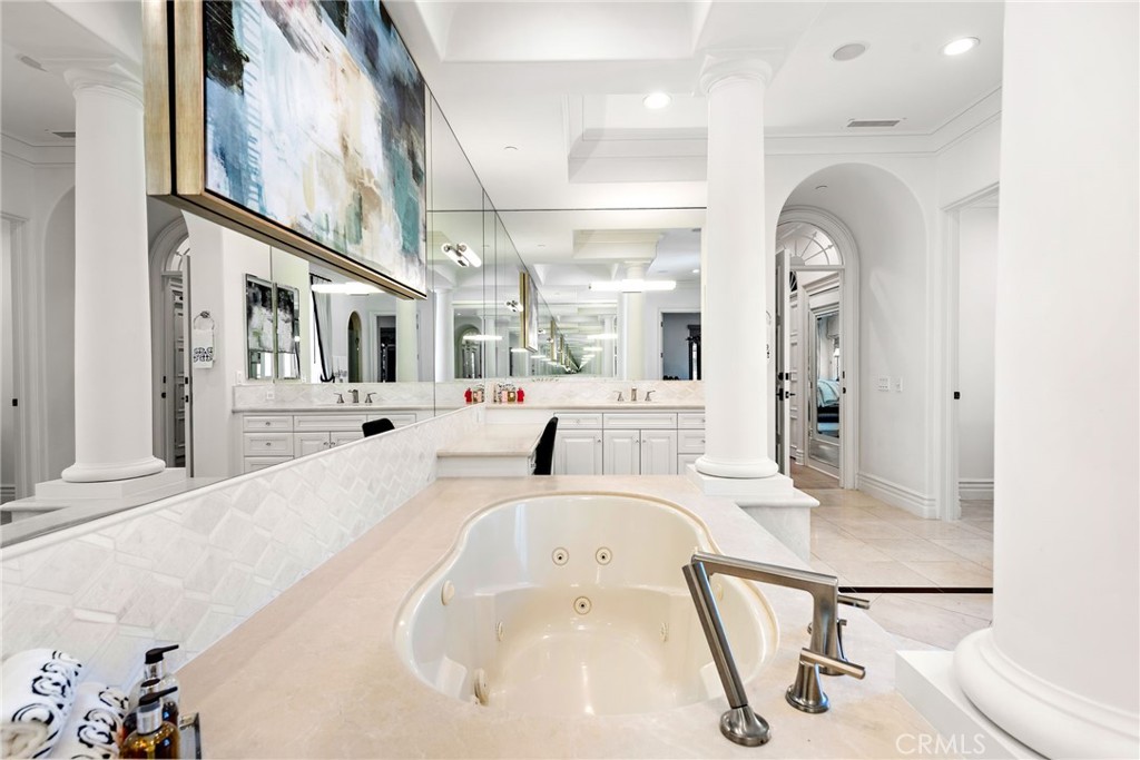 MLS #OC25060196 image #34