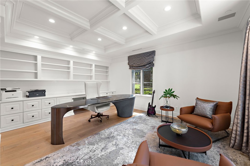 MLS #OC25060196 image #37