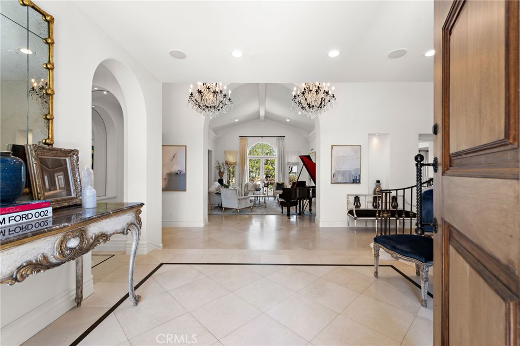 MLS #OC25060196 image #5