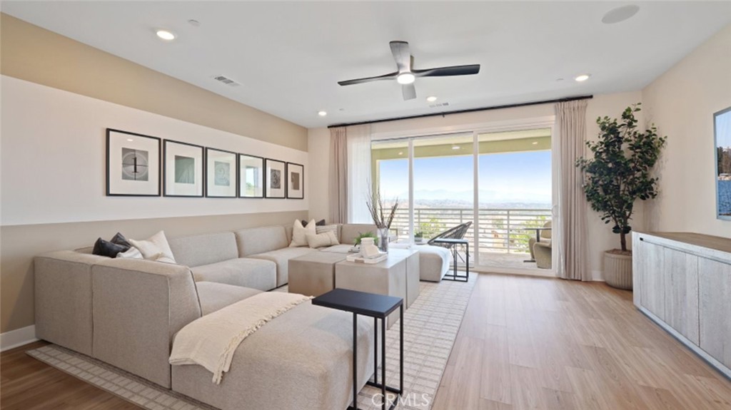 MLS #OC25060234 image #28