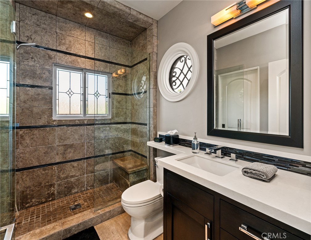 MLS #OC25061381 image #16