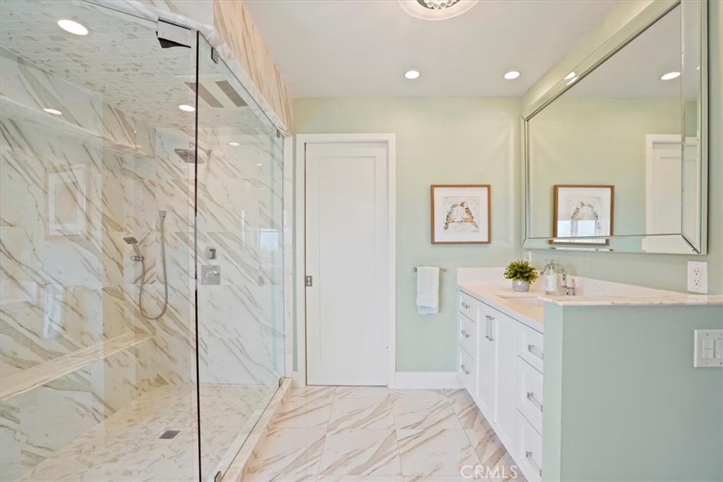 MLS #OC25061406 image #17