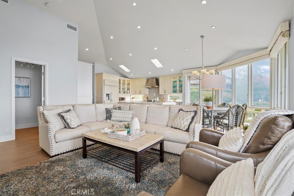 MLS #OC25061406 image #7