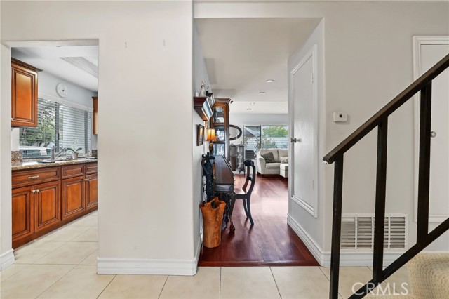 MLS #OC25062822 image #12