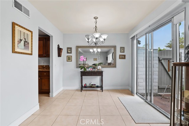 MLS #OC25062822 image #5