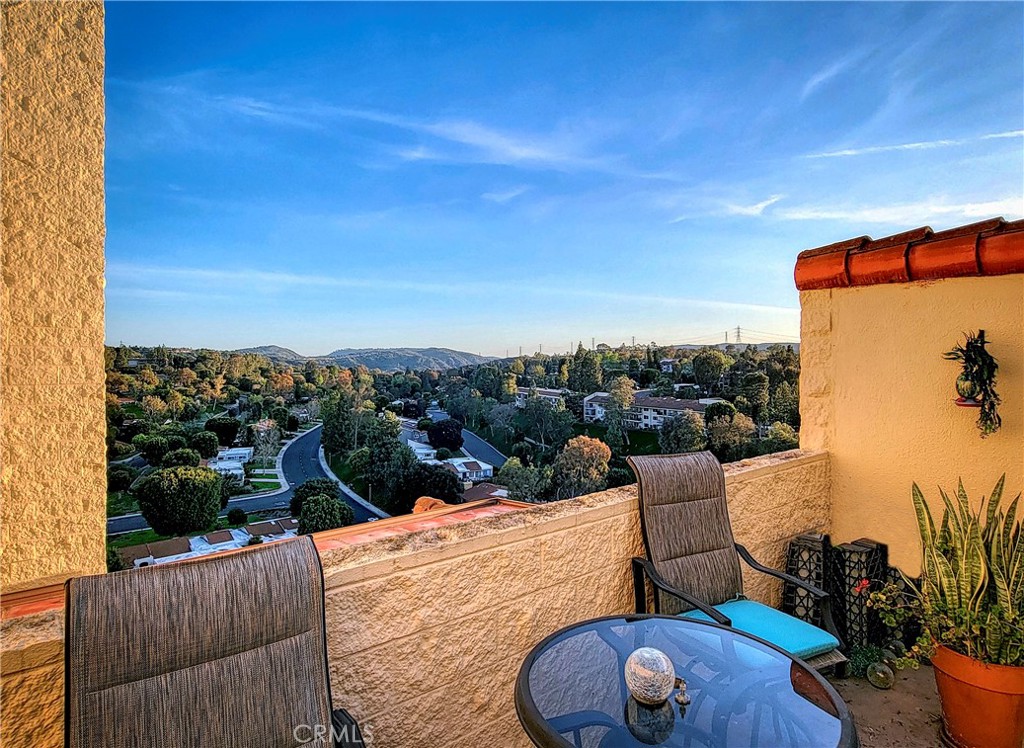 MLS #OC25062881 image #0