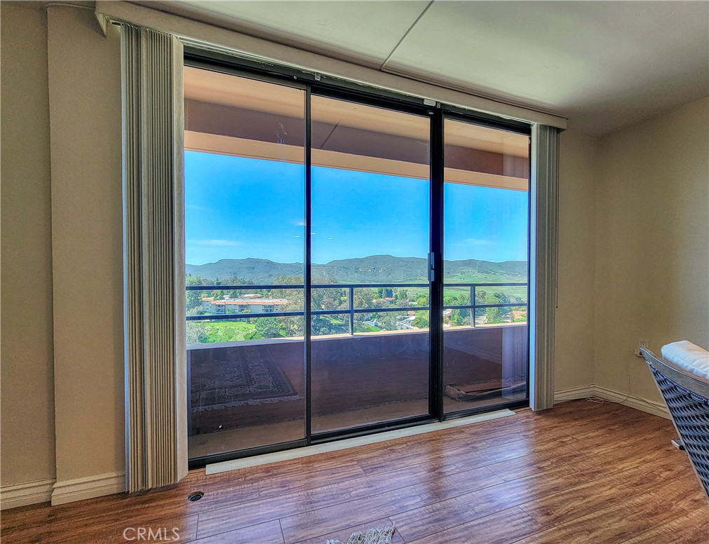 MLS #OC25062881 image #15