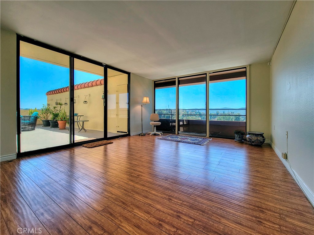 MLS #OC25062881 image #23