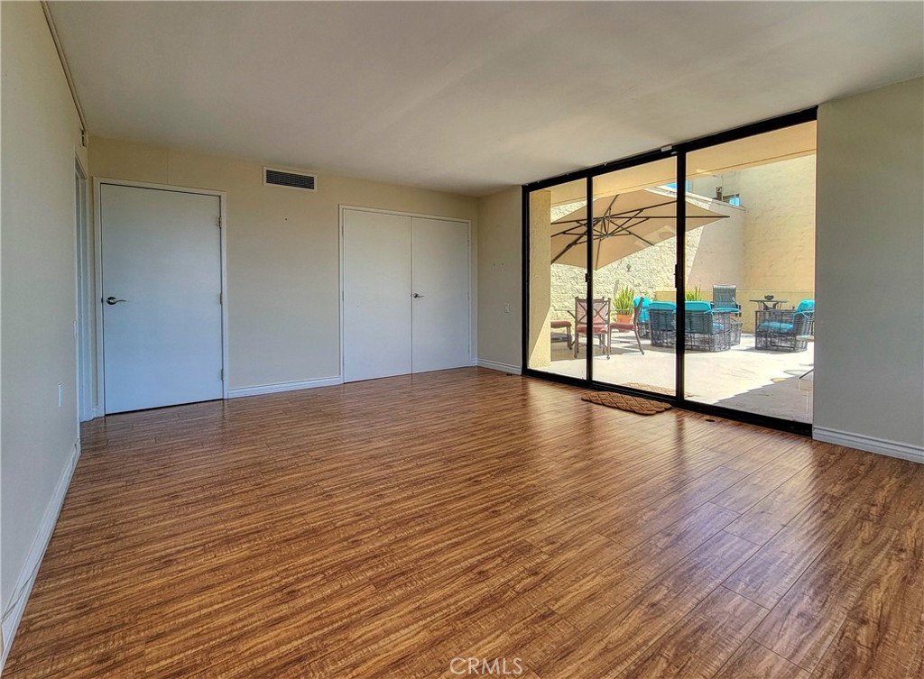 MLS #OC25062881 image #24