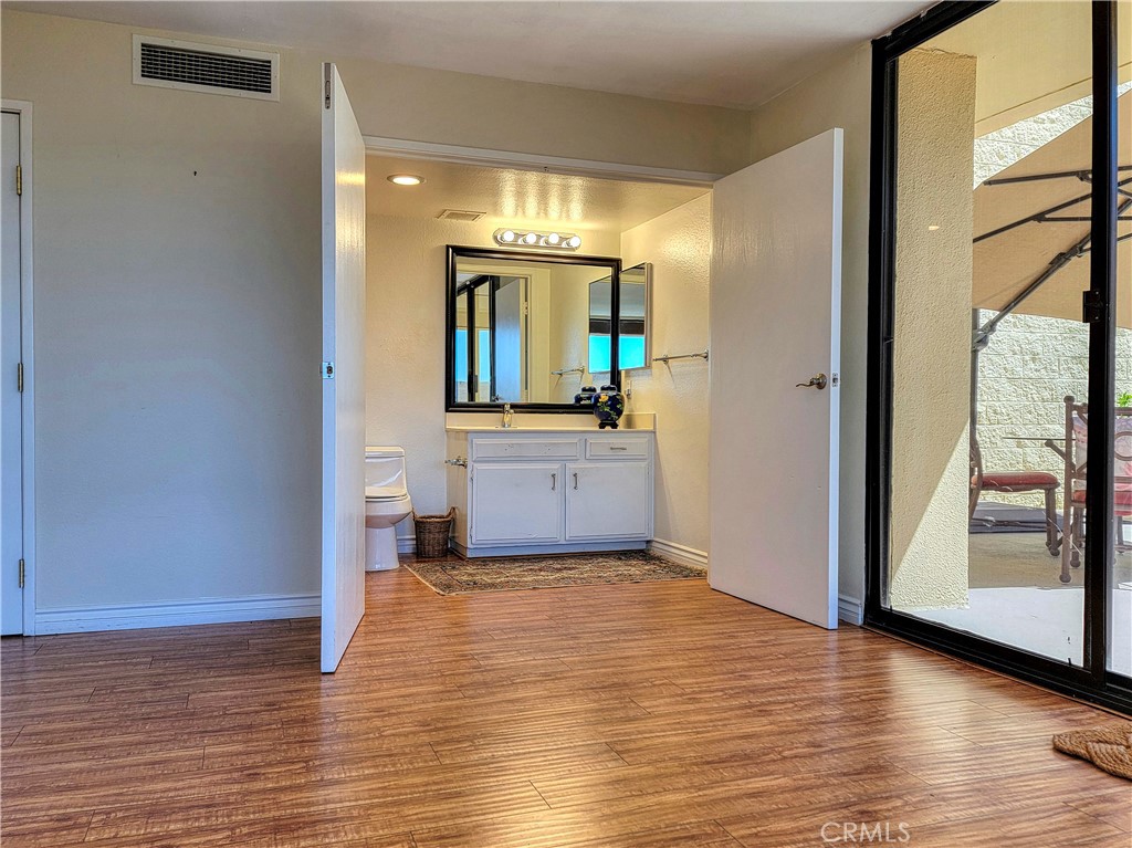 MLS #OC25062881 image #25