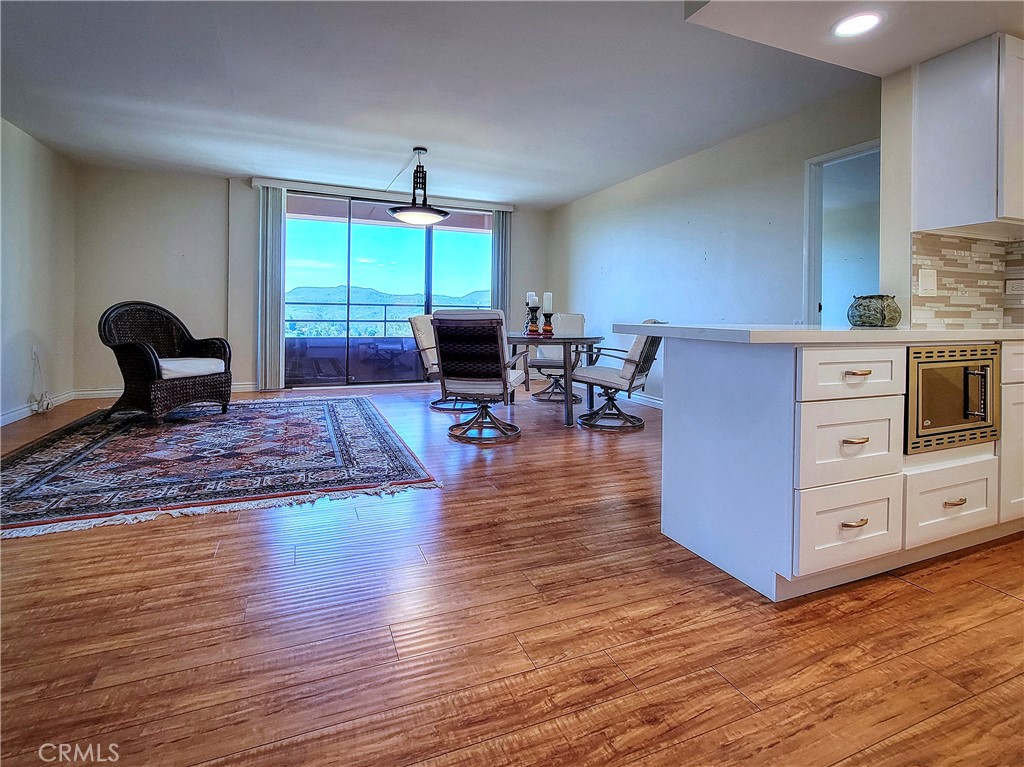 MLS #OC25062881 image #4