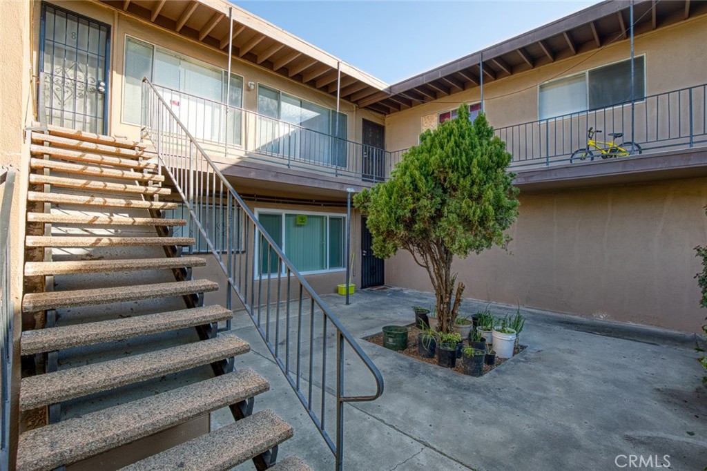 MLS #OC25063052 image #2