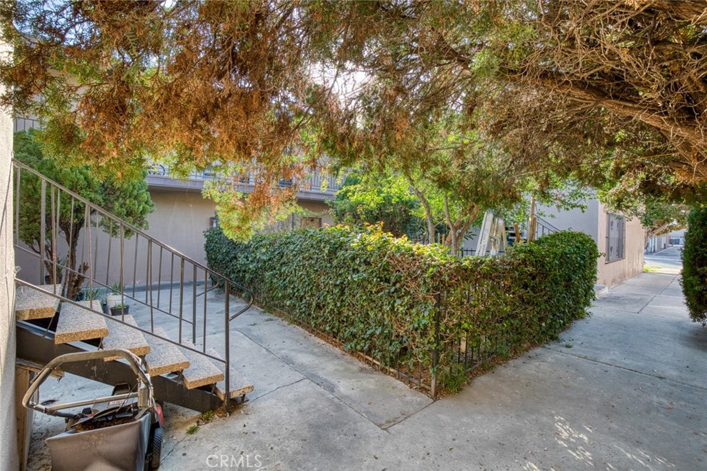 MLS #OC25063052 image #3