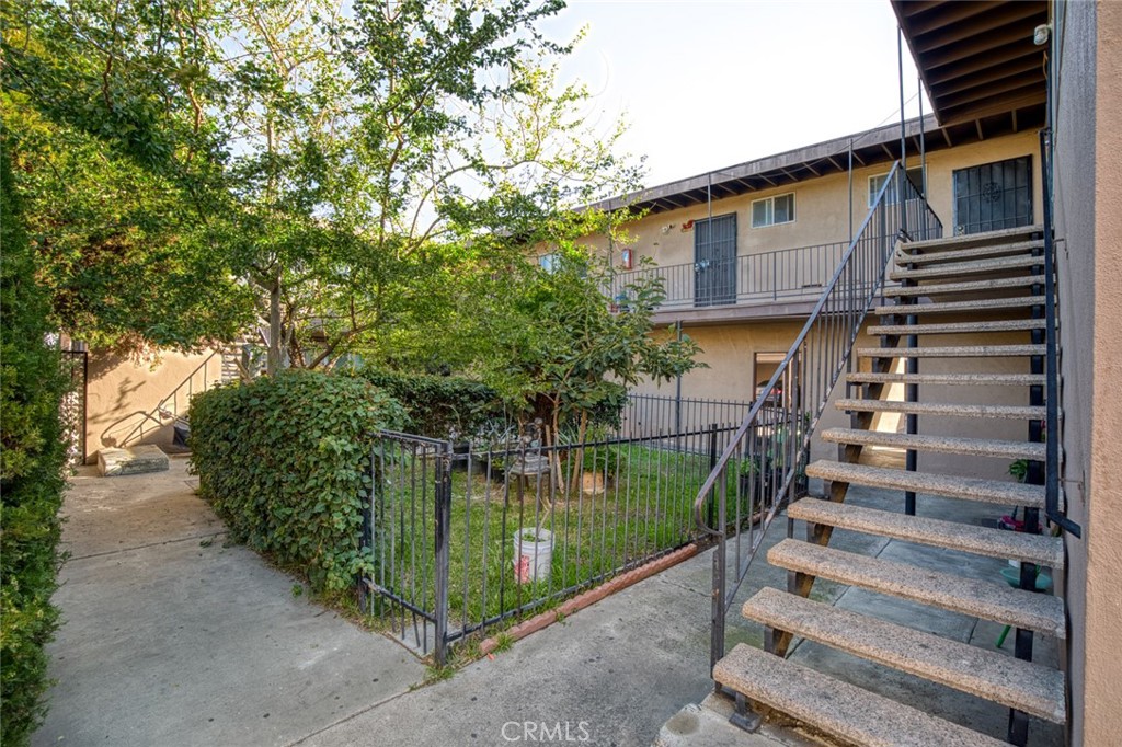 MLS #OC25063052 image #4