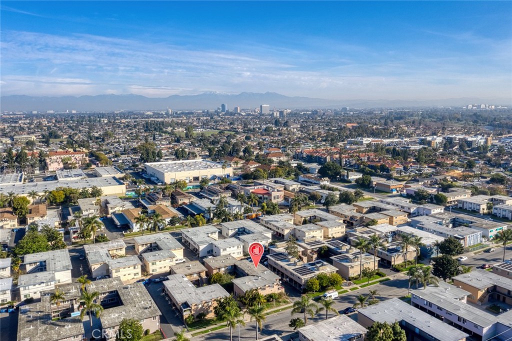 MLS #OC25063052 image #5