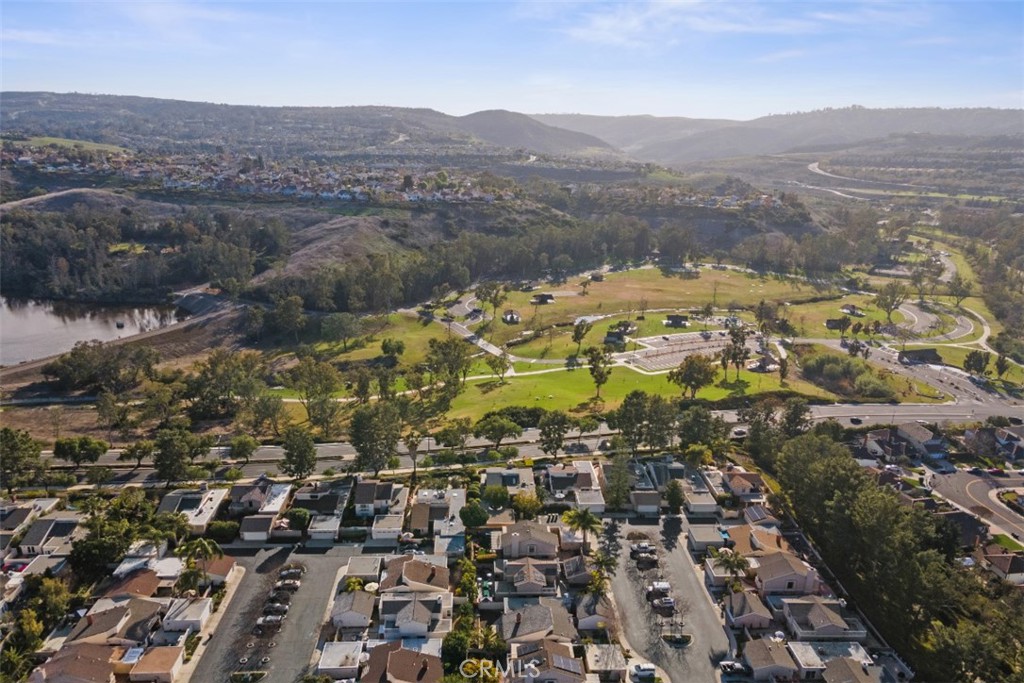 MLS #OC25063246 image #2