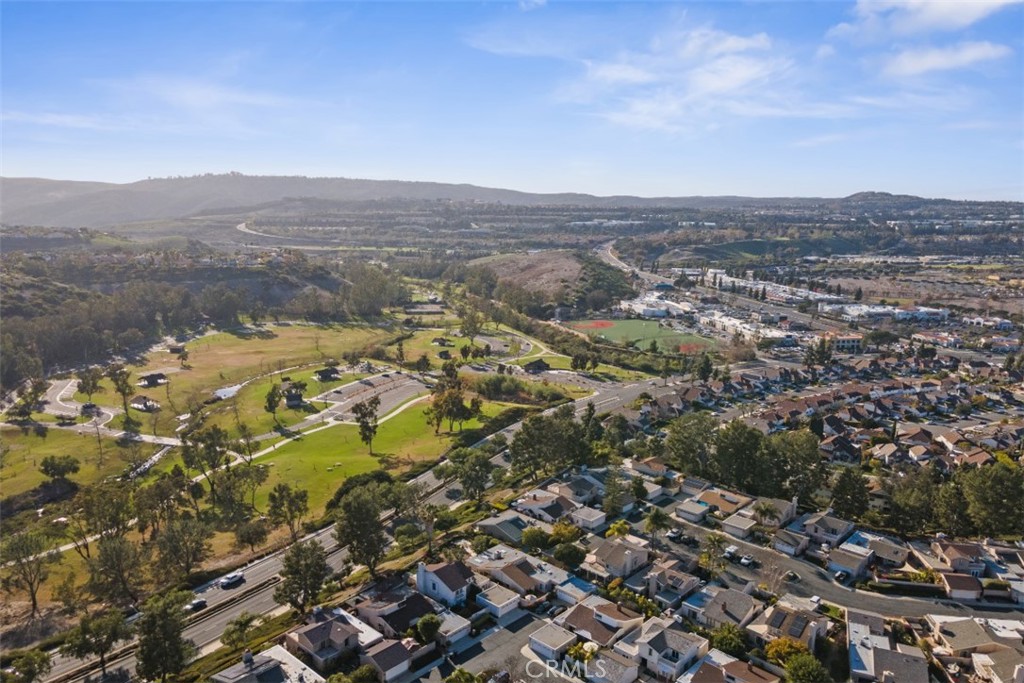 MLS #OC25063246 image #3