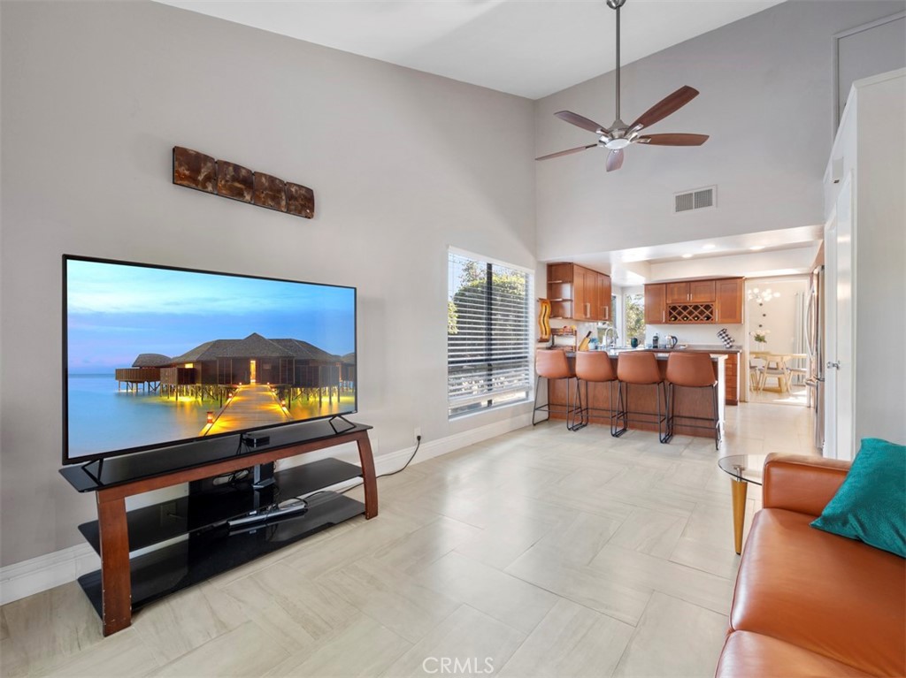 MLS #OC25063246 image #33