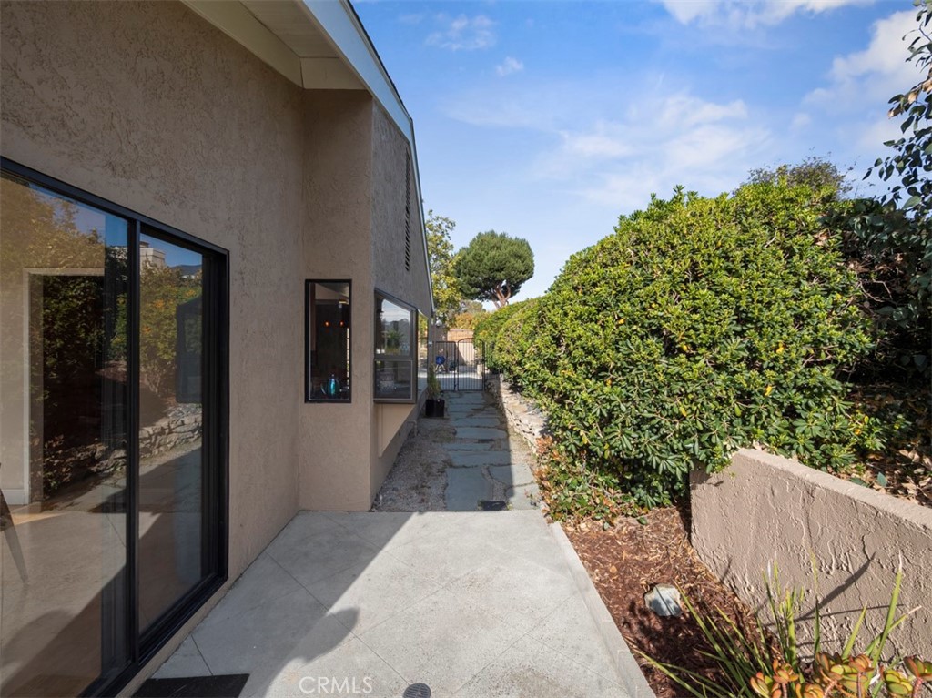 MLS #OC25063246 image #36